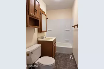21-23 Newell St, Pittsfield, MA 01201 - Photo 27