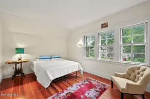 136 Pomeroy Ave, Pittsfield, MA 01201 - Photo 21