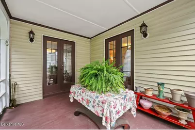 136 Pomeroy Ave, Pittsfield, MA 01201 - Photo 7