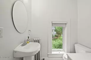 136 Pomeroy Ave, Pittsfield, MA 01201 - Photo 27