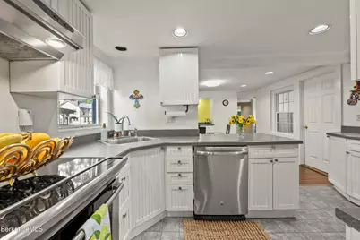 62 Pomeroy Ave, Pittsfield, MA 01201 - Photo 25