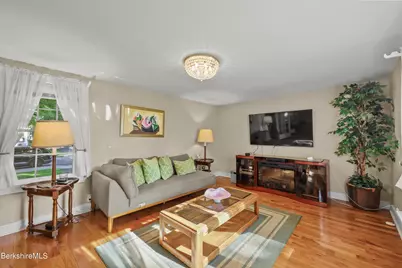 62 Pomeroy Ave, Pittsfield, MA 01201 - Photo 17