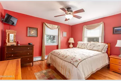 70 Rockland Dr, Pittsfield, MA 01201 - Photo 25