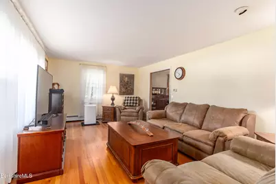 70 Rockland Dr, Pittsfield, MA 01201 - Photo 7