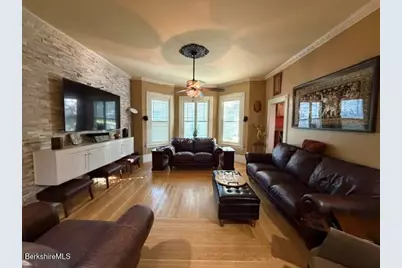 32 Summer St, Adams, MA 01220 - Photo 17
