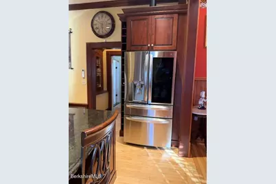 32 Summer St, Adams, MA 01220 - Photo 13