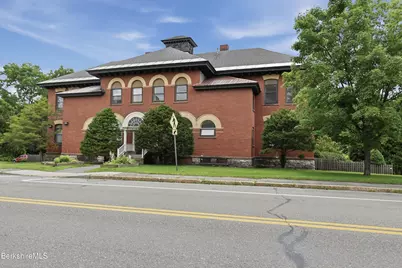 60 North St #16, Dalton, MA 01226 - Photo 3