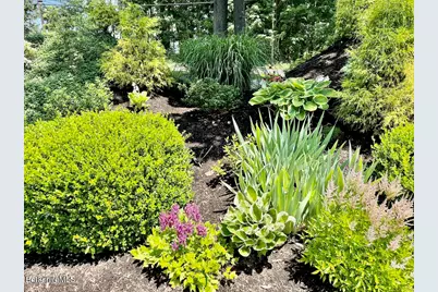 2 Rosebank Dr, Lenox, MA 01240 - Photo 39