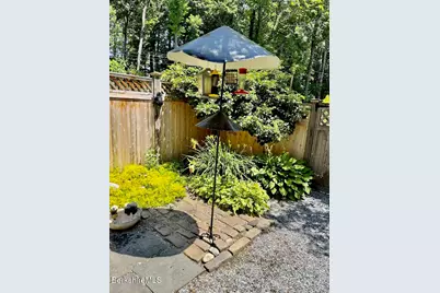 2 Rosebank Dr, Lenox, MA 01240 - Photo 47