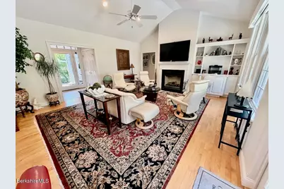 2 Rosebank Dr, Lenox, MA 01240 - Photo 9