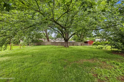 16 Wealthy Ave, Pittsfield, MA 01201 - Photo 29