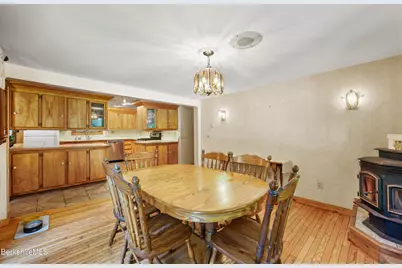 15 Silver St, Lee, MA 01238 - Photo 17