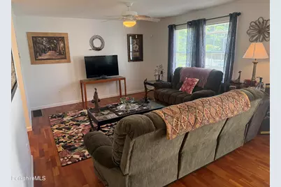 14 Richardson St #14, Cheshire, MA 01225 - Photo 5