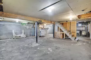 22 Wealthy Ave, Pittsfield, MA 01201 - Photo 33