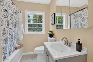 22 Wealthy Ave, Pittsfield, MA 01201 - Photo 19