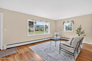 22 Wealthy Ave, Pittsfield, MA 01201 - Photo 17