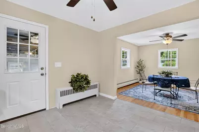 22 Wealthy Ave, Pittsfield, MA 01201 - Photo 5