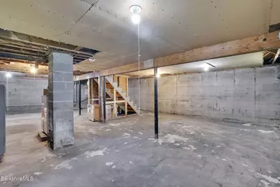 22 Wealthy Ave, Pittsfield, MA 01201 - Photo 35