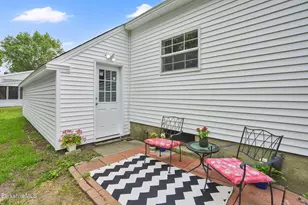 22 Wealthy Ave, Pittsfield, MA 01201 - Photo 37
