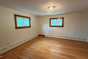 47 Beacon St, North Adams, MA 01247 - Photo 13