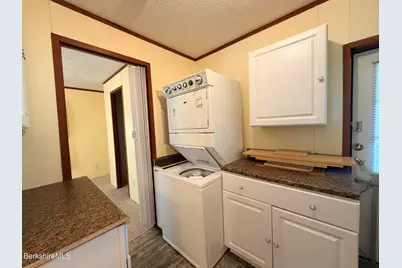 12 Apache Dr, North Adams, MA 01247 - Photo 9