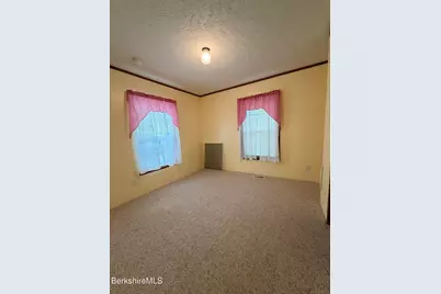 12 Apache Dr, North Adams, MA 01247 - Photo 15