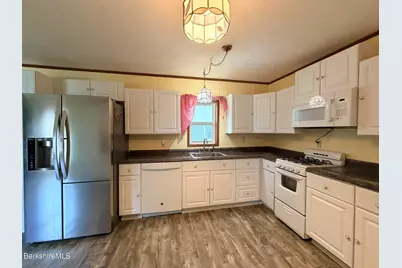 12 Apache Dr, North Adams, MA 01247 - Photo 7