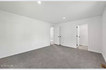 395 Cheshire Rd #104, Pittsfield, MA 01201 - Photo 21