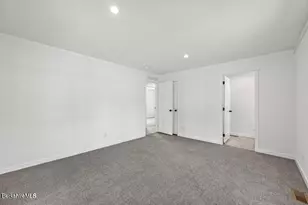 395 Cheshire Rd, Pittsfield, MA 01201 - Photo 21