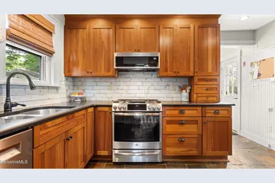 99 Whittier Ave, Pittsfield, MA 01201 - Photo 9