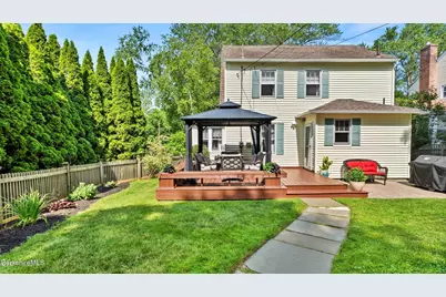 99 Whittier Ave, Pittsfield, MA 01201 - Photo 3