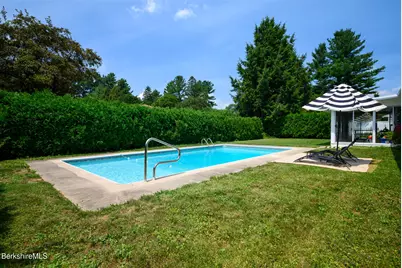 24 Rockland Dr, Pittsfield, MA 01201 - Photo 27