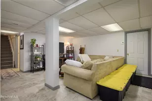 24 Rockland Dr, Pittsfield, MA 01201 - Photo 21