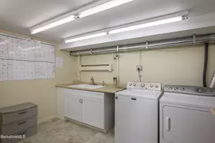 24 Rockland Dr, Pittsfield, MA 01201 - Photo 25