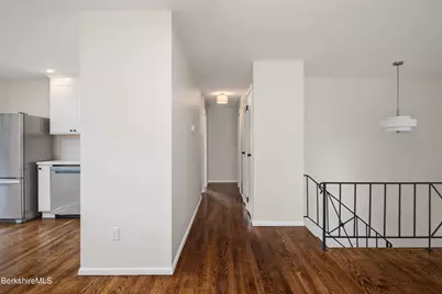 142 Franklin St, North Adams, MA 01247 - Photo 15