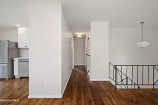 142 Franklin St, North Adams, MA 01247 - Photo 15