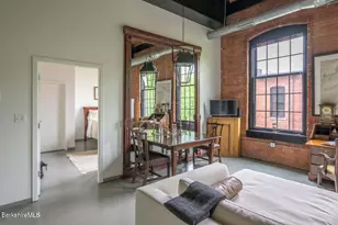 160 Water St, Williamstown, MA 01267 - Photo 5