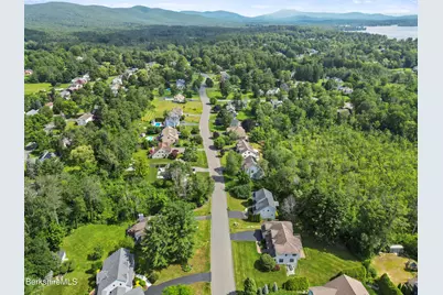 35 Meadow Ridge Dr, Pittsfield, MA 01201 - Photo 57