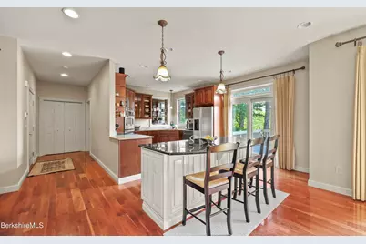 35 Meadow Ridge Dr, Pittsfield, MA 01201 - Photo 17