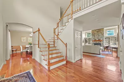 35 Meadow Ridge Dr, Pittsfield, MA 01201 - Photo 7