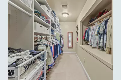 35 Meadow Ridge Dr, Pittsfield, MA 01201 - Photo 35
