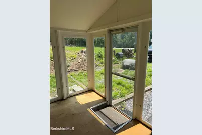 33 Hancock Rd, Williamstown, MA 01267 - Photo 3