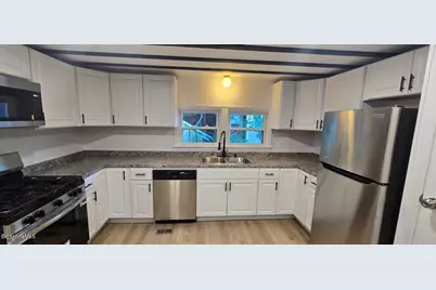 7 Ash Ln, Pittsfield, MA 01201 - Photo 3