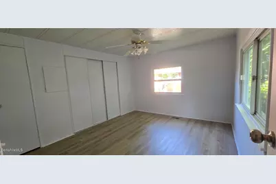7 Ash Ln, Pittsfield, MA 01201 - Photo 7