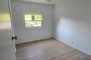 7 Ash Ln, Pittsfield, MA 01201 - Photo 9