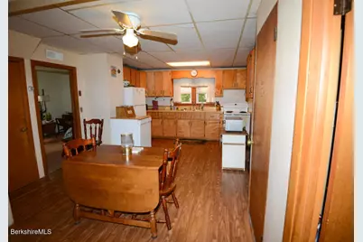 93 Pine St, Dalton, MA 01226 - Photo 9