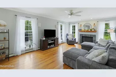 130 Oliver Ave, Pittsfield, MA 01201 - Photo 11
