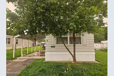 6 Navajo Dr, North Adams, MA 01247 - Photo 3