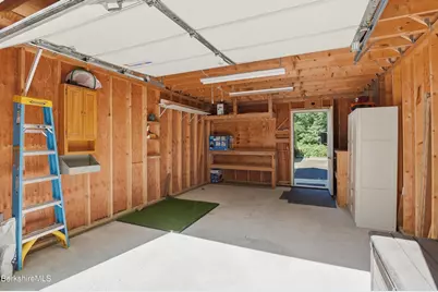 420 Brodie Mountain Rd, Hancock, MA 01237 - Photo 33