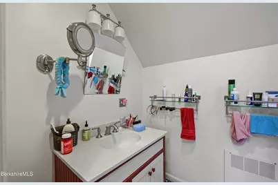153 Gale Rd, Williamstown, MA 01267 - Photo 47